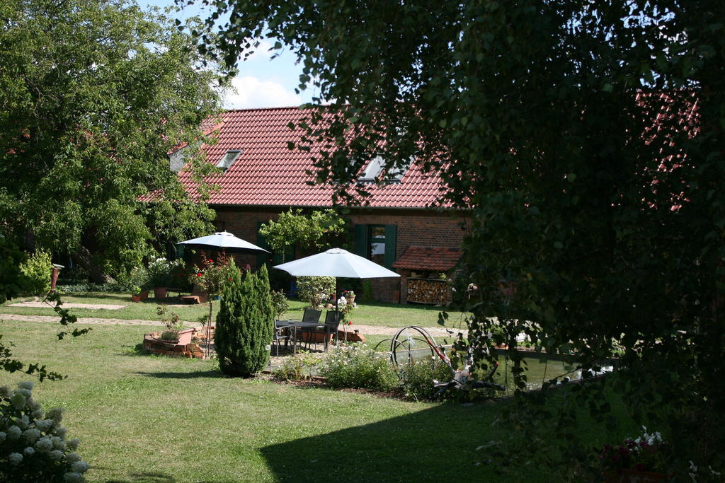 Pension Kunsthof Dahrenstedt Екстер'єр фото