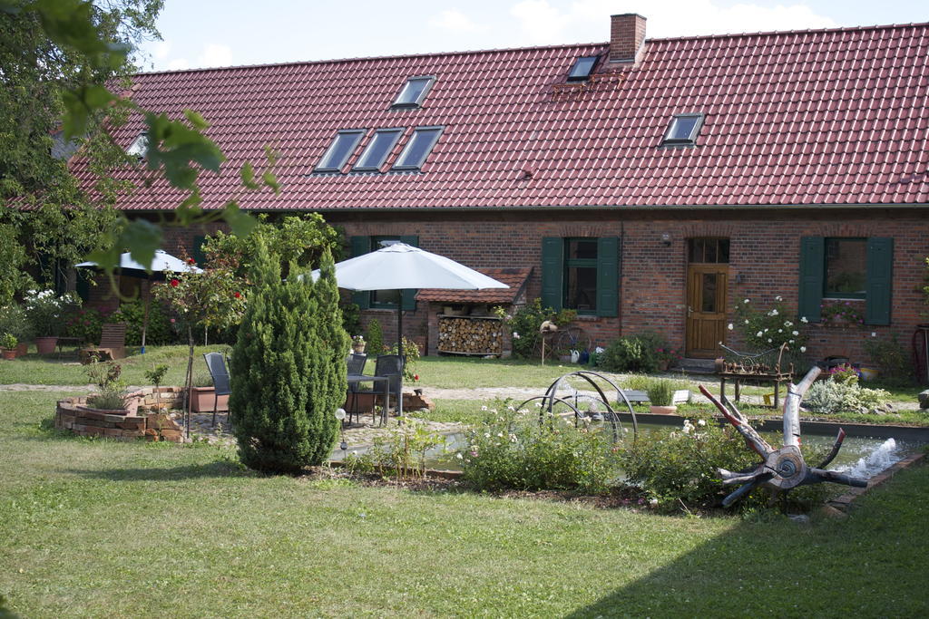 Pension Kunsthof Dahrenstedt Екстер'єр фото