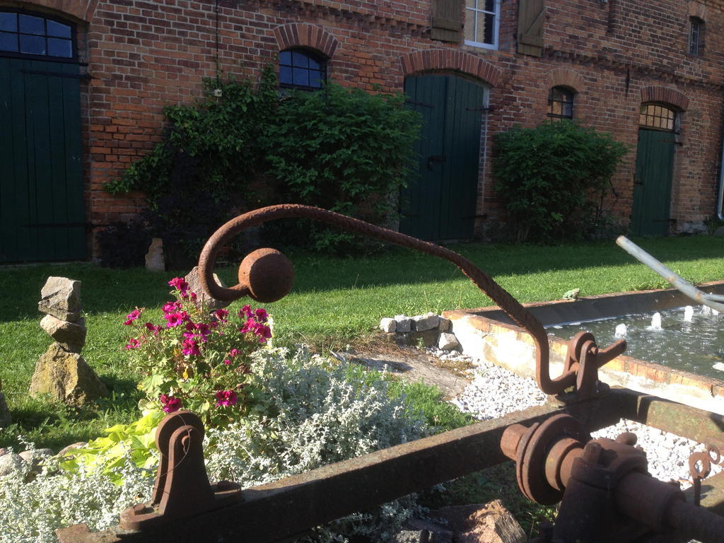Pension Kunsthof Dahrenstedt Екстер'єр фото